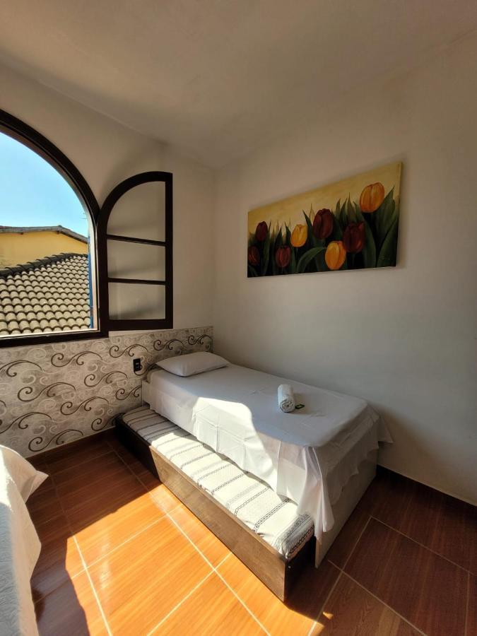 과루자 Casa Da Edna B&B 외부 사진